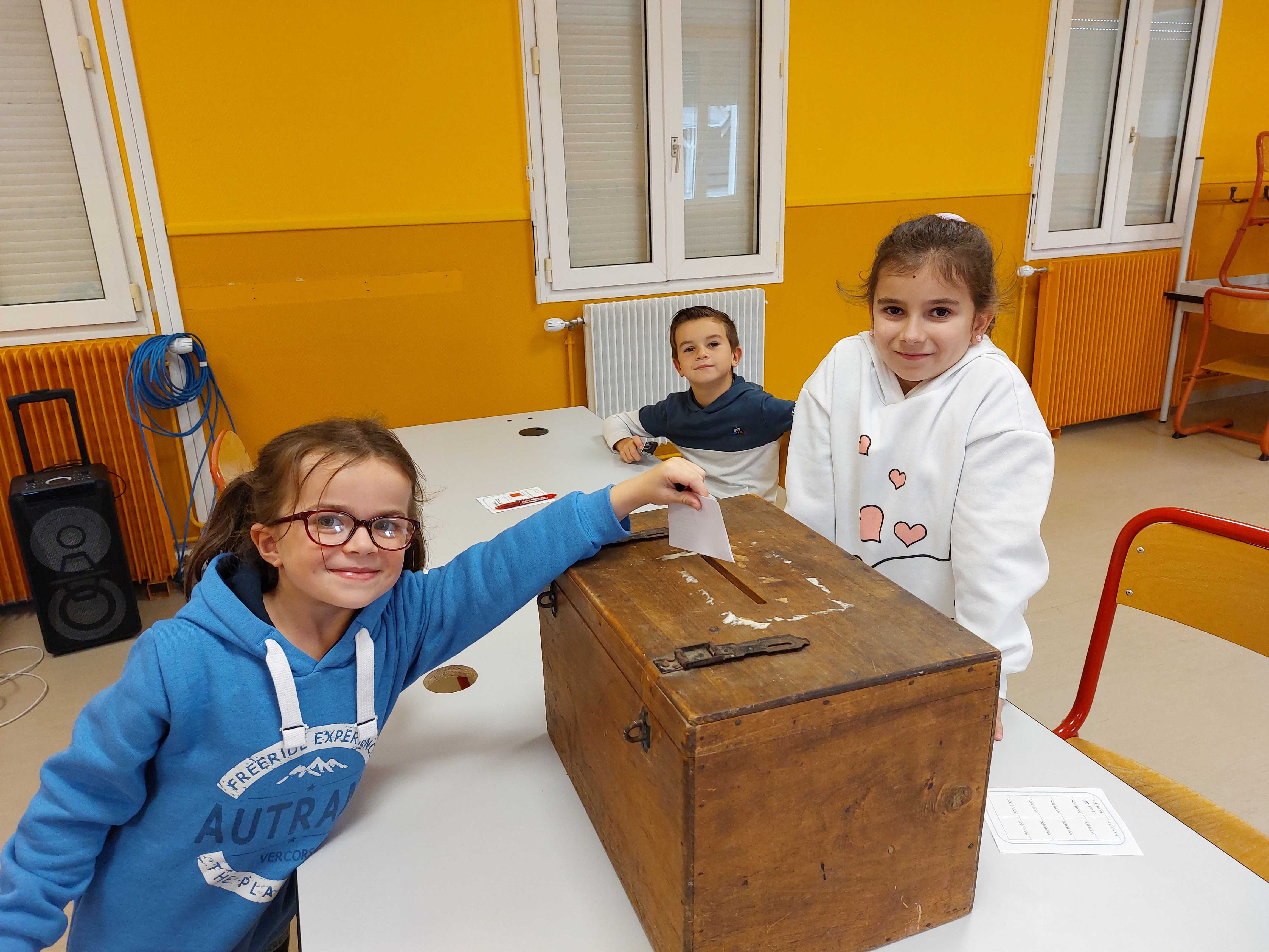 ELECTION DES DELEGUES DE CLASSE CE1 CE2 Ecole Genevi ve PANIS De Niherne